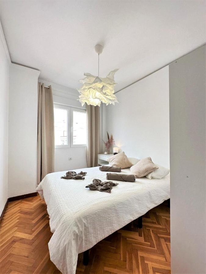 Your Sunny & Spacious Portview Home バレンシア エクステリア 写真