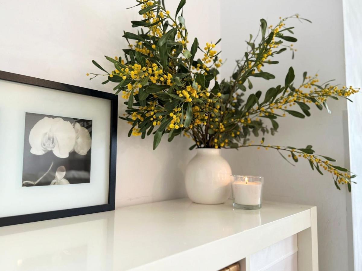 Your Sunny & Spacious Portview Home バレンシア エクステリア 写真